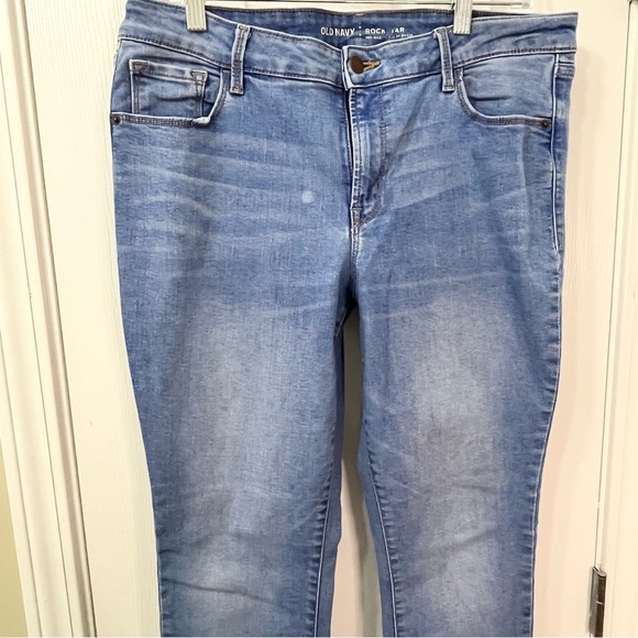 ➕ Old Navy Rockstar Medium Wash Skinny Jeans Women’s Size 14 - Picture 4 of 8